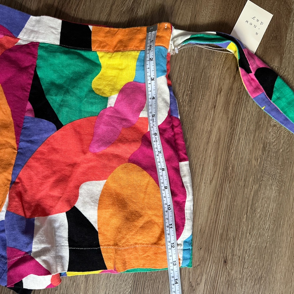 Brand New Skort beautiful, fun print. - Picture 4 of 5